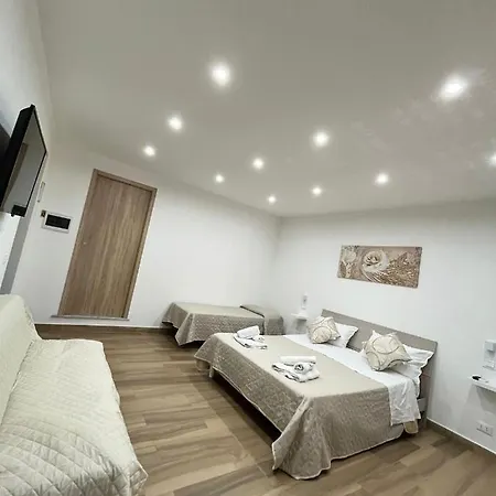 Broken Column Apartmán